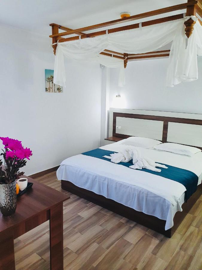 Casa Barina Costinesti Hotell Exteriör bild