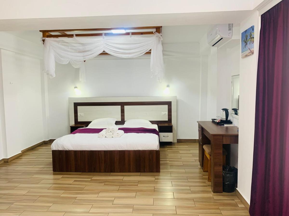 Casa Barina Costinesti Hotell Exteriör bild